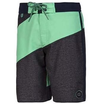 Junges Modell: Protest Delli JR Poision Green Shorts 176