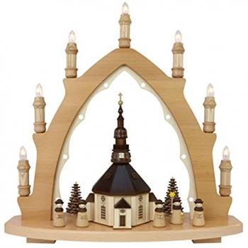 Seiffener Kirche Lichterbogen mit Kurrendesänger