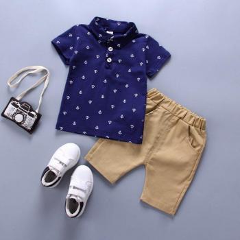 Camiseta de verano con estampado de barco y ancla