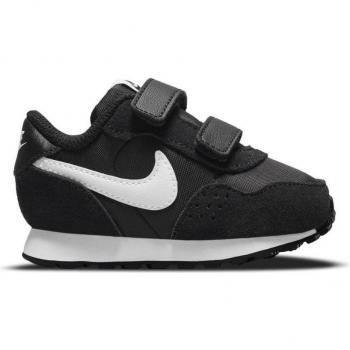 Scarpa Sportiva Nike Valiant 23,5 EU – Colore Nero e Bianco