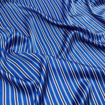 Estilo Elegante: Vestido de Verano en Tela de Seda