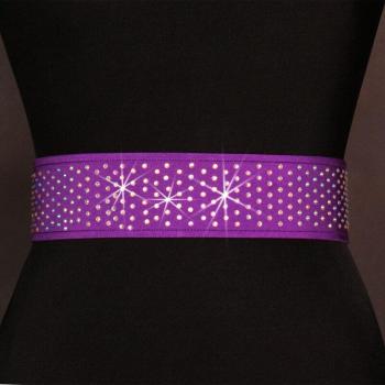 Vestido de baile latino elegante y luminoso