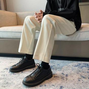 Pantalones rectos de vestir para hombre