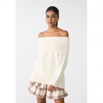 Stradivarius Light Ecru Shoulder‑Open Sweater – Size Large