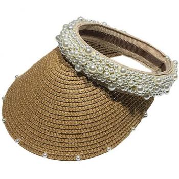 Monos de perlas y sombrero de sol
