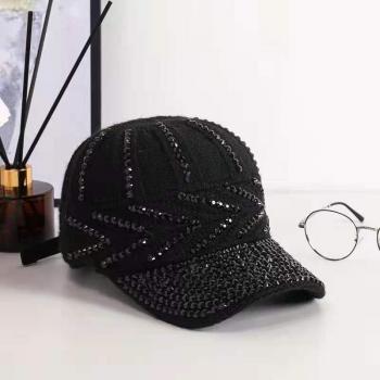 Cierre Trasero Glamour: Gorra Béisbol con Diamantes Imitados