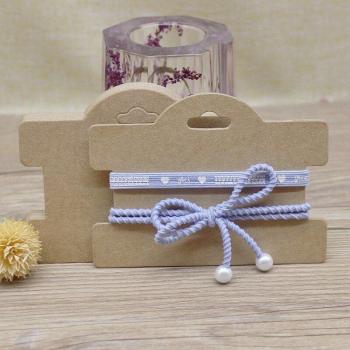 Accesorios para el cabello clip de papel, 50 unidades, tarjetas de exhibición 10,5x7,7 cm, kraft/Blanco/Negro, caja de embalaje