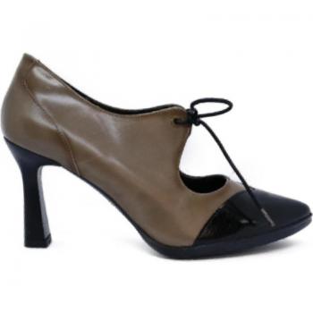 Zapatos altos DESIREE SHOES en taupe