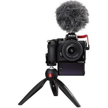 NIKON Hybride Z50 + Objectif Z 16-50 Garanti 3 ans Kit Vlogger avec Minitrépied + micro et LED