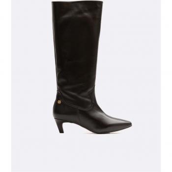 Botas de mujer negras de cuero