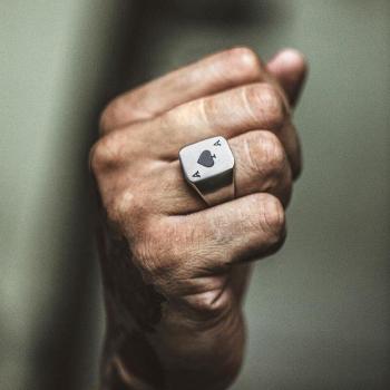 Collier Poker en Acier Inox – Tendance Homme