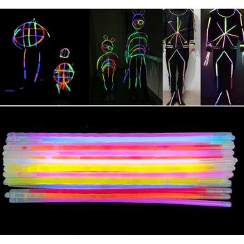Bâtons lumineux pour colliers 100 pièces