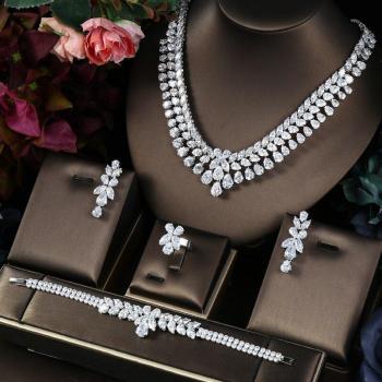 Colección Nupcial Janekelly: 4 Joyas de Lujo con Cristales CZ