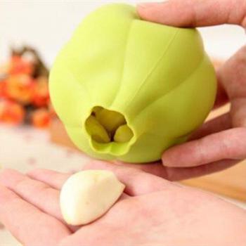 Easy Silicone Garlic Peeler Gadget