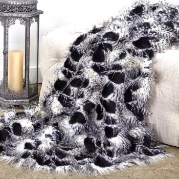 48” x 60” Plutus Opulent Throw