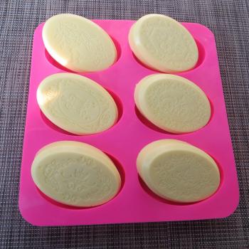 Handmade 6-Cavity Silicone Mold Collection – Versatile for Bundt Cake, Cookie, and Soap Crafts