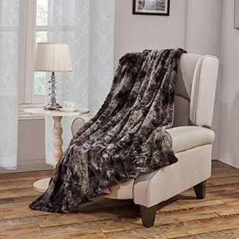 VelvetHaven Faux Fleece