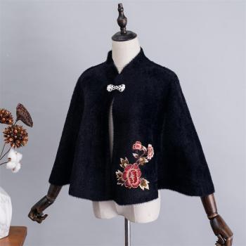 Cheongsam moderno con toque de moda oriental