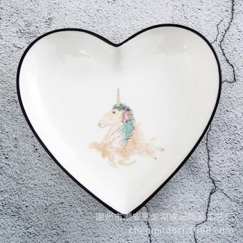 Ceramic Heart-Shaped Dinnerware Set