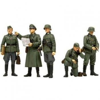 Tamiya 1:35 German Field Commander Kit – Model #35298