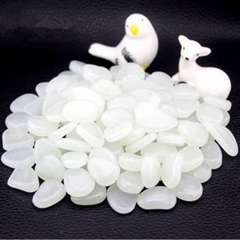 Éclats de pierres solaires