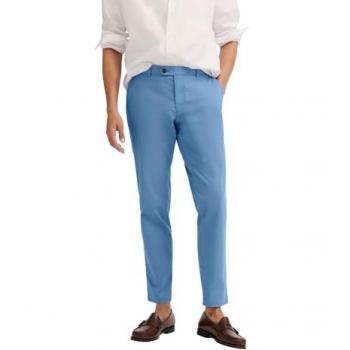 Praktische Gürtelschlauchnase in Blau – Chino-Hose