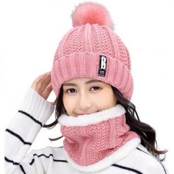 Outdoor Winter Beanie and Neck Gaiter Set for Women