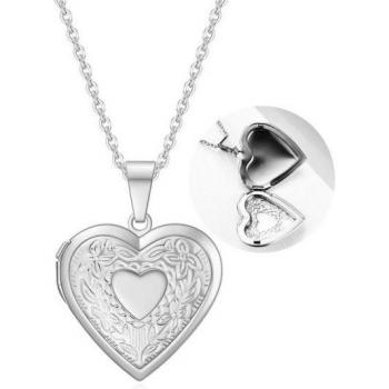 Collana medaglione cuore, foto fai-da-te