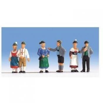 NOCH 15578 H0 Figures in Traditional Costumes
