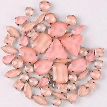 Lt Peach Glass Crystal Sew-On Rhinestones