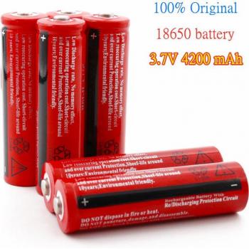 Batterie 18650 4200 mAh pour lampe torche LED rechargeable
