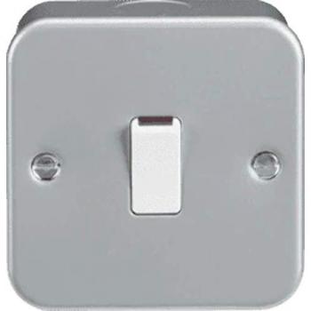MLA Knightsbridge 20A Metal Clad DP Switch