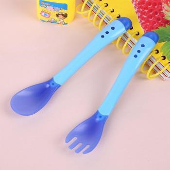 Bol d'apprentissage pour bébé avec ventouse et cuillère