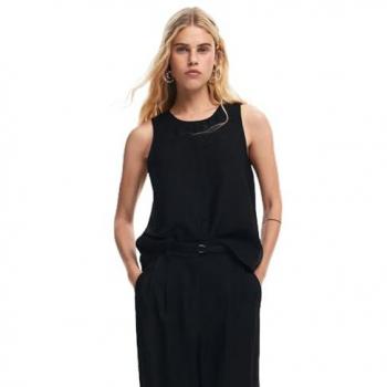 Blusa Desigual de mujer con bordado floral sin mangas