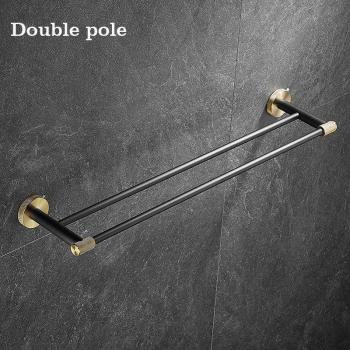 Kit Acier Inoxydable Bains – Porte-Serviette et Brosse Or Noir