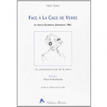Face À La Cage De Verre