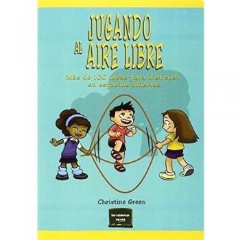 JUGANDO AL AIRE LIBRE