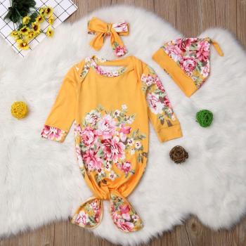 Newborn Floral Wrap Blanket Set in Yellow