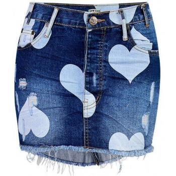 Ropa de verano con estampado de corazón