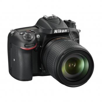 Nikon D7200 con Obiettivo Zoom 18-105mm VR, Wi-Fi/NFC, SD Lexar da 8GB