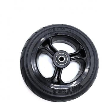 Pneu en Fibre de Carbone Jackhot 5,5 Pouces avec Jante Plastique
