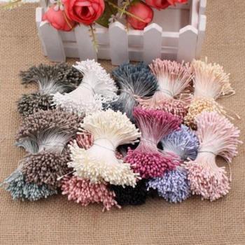 Flores Artificiales Mini: Complementos para Cabello y Hogar Blanco