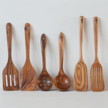 Juego de Utensilios de Cocina de Madera