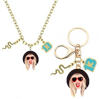Collar y Llavero Manchal 2023 – Regalo para Fans de Swiftie