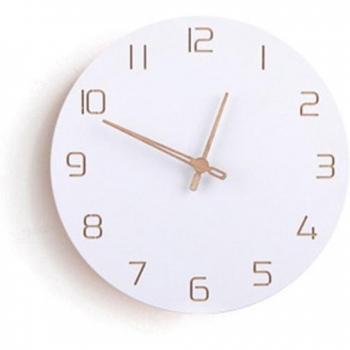 Nixieröhren Wanduhr im nordischen Stil