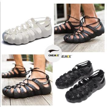 ONEMIX Pantoufles Sportives en Maille pour Tous