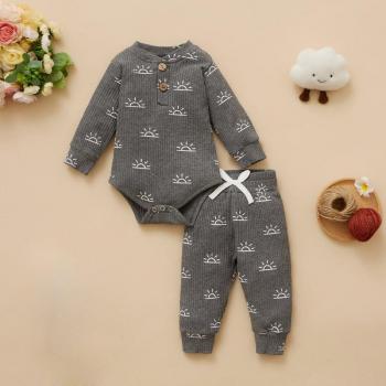 Vêtements de printemps pour bébés