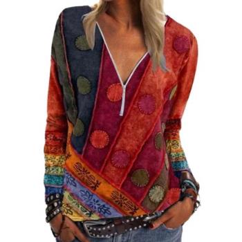 Blusa de Talla Grande con Estampado Retro y Cuello en V