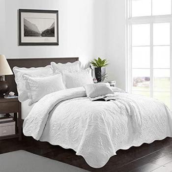 Elegant King Size Bedding Trio – Comforter, Throw, Pillow Shams