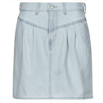 Saia Levis Featherweight para Mulheres